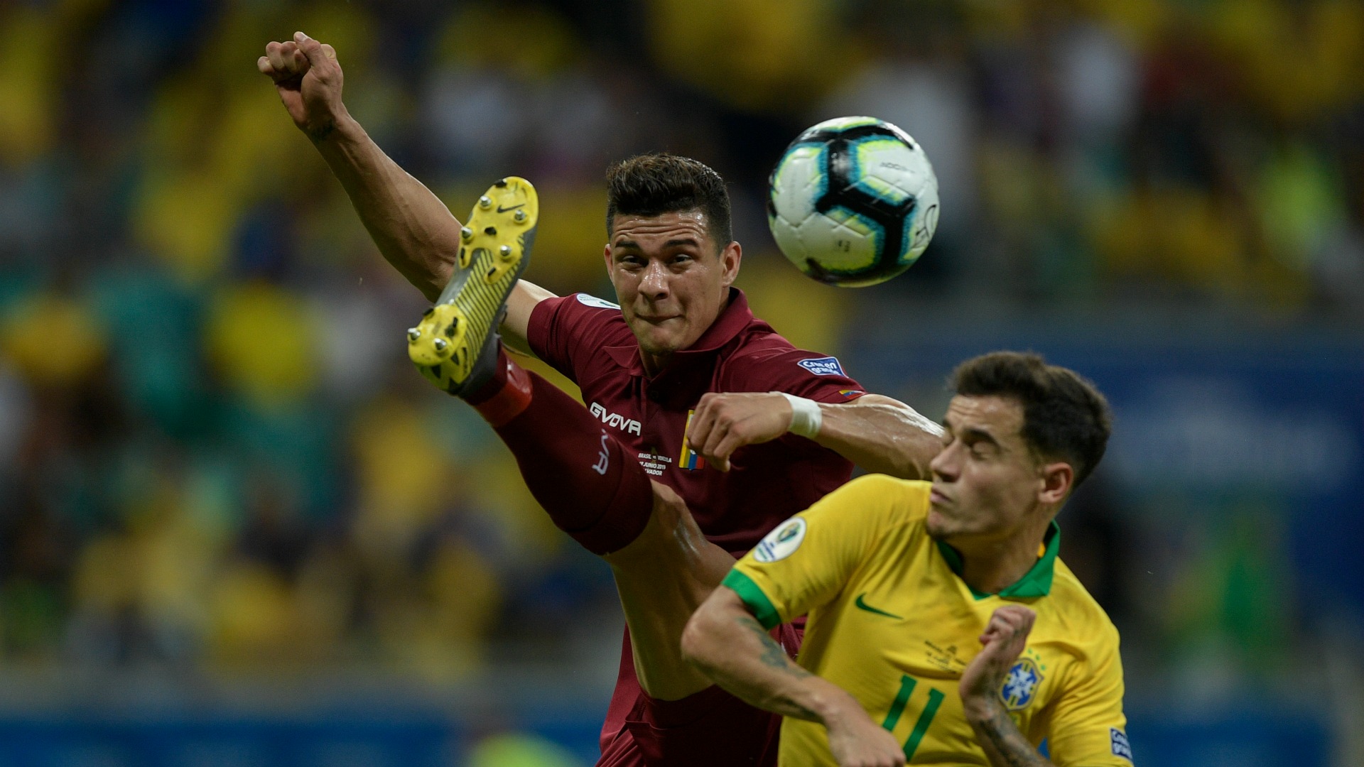 Бразилия венесуэла. Osorio Duque Brazil. Гарсии Альвареса де Толедо и Осорио. Руа Осорио Дукуа эстрада в Бразилии. Купить мяч копа Америка Venezuela 2007 года выпуска.