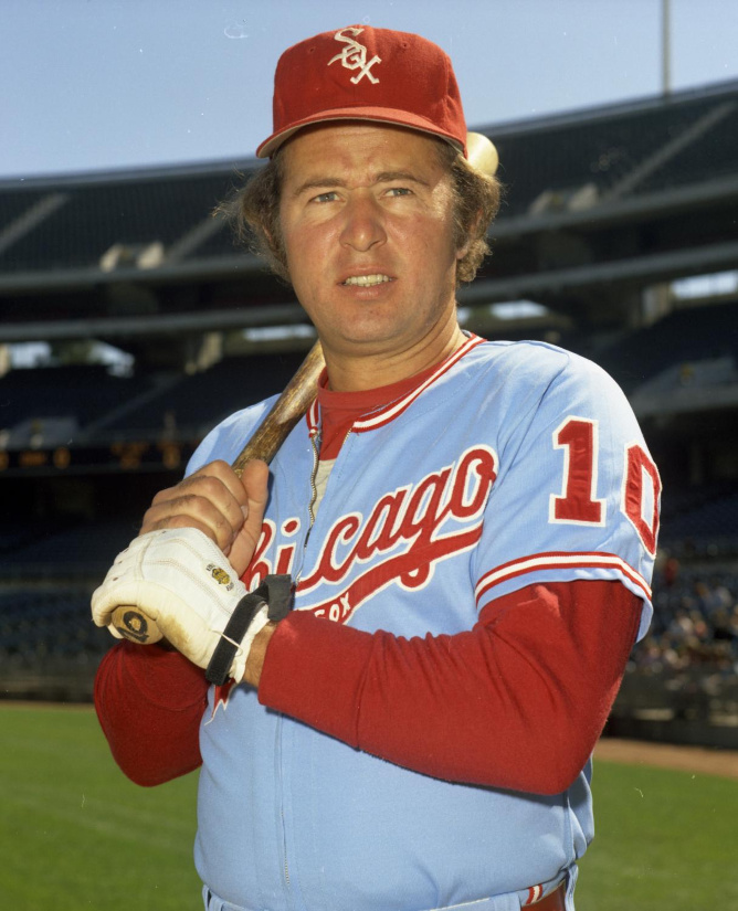Ron Santo jugó su última temporada de Grandes Ligas con los Medias Blancas de Chicago en 1974. Fotografía de Doug McWilliams, Museo y Salón Nacional de la Fama del Béisbol.